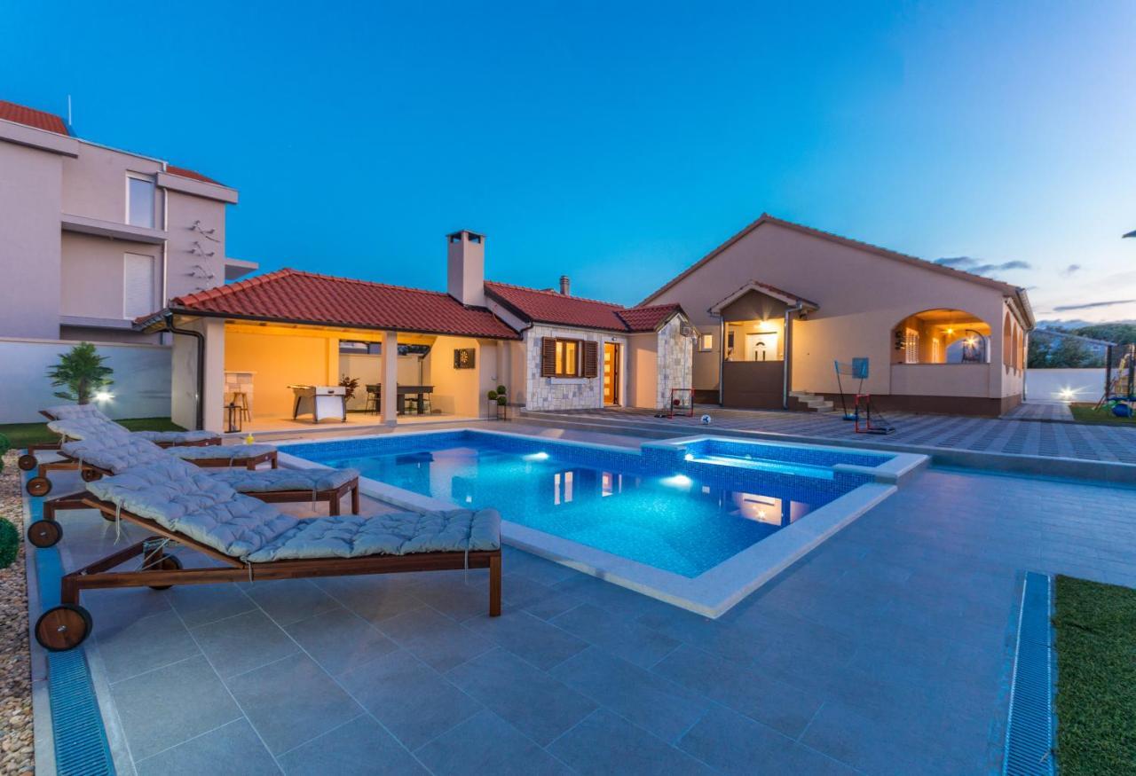 Villa Lucija Biograd Na Moru Exterior photo