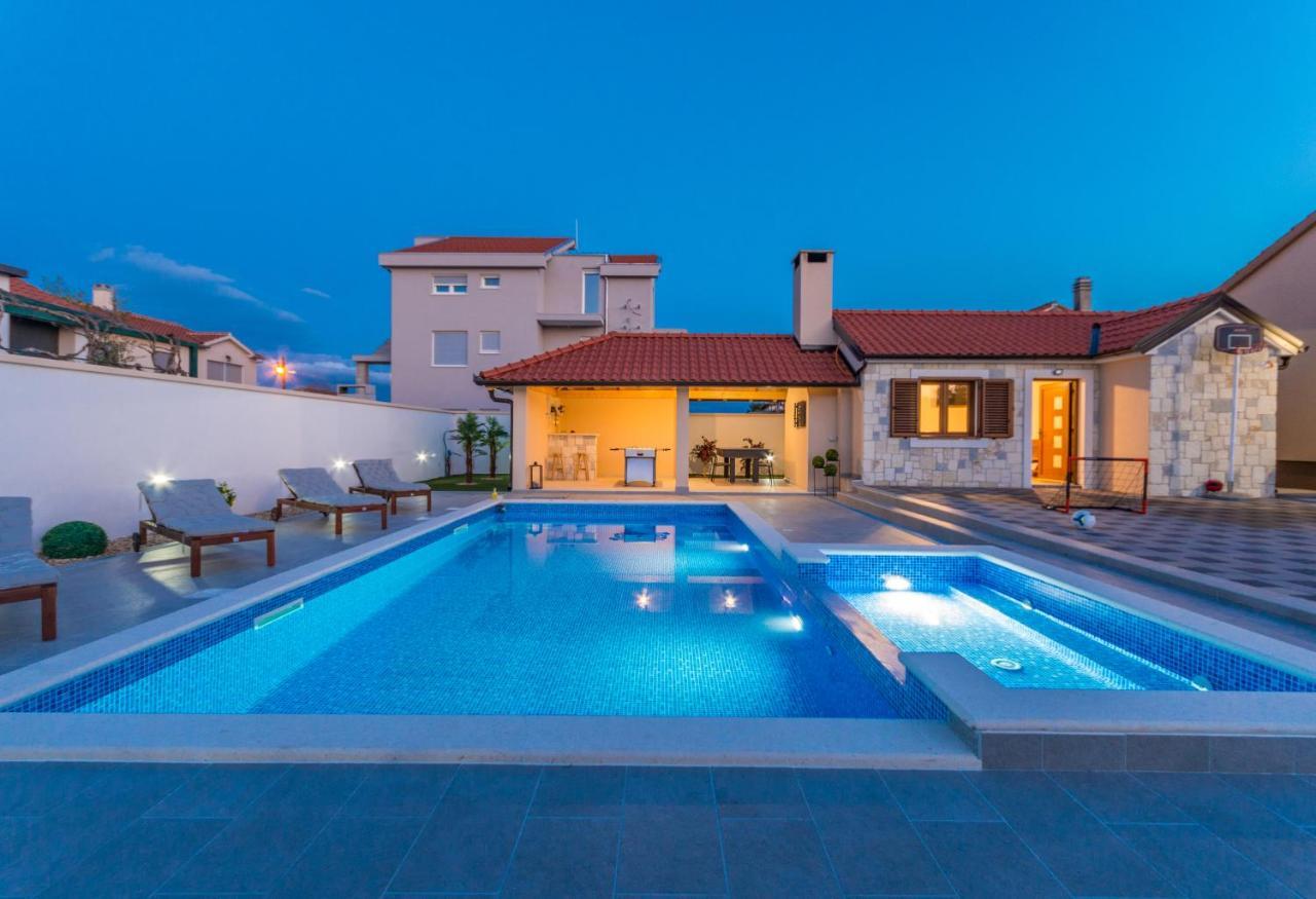 Villa Lucija Biograd Na Moru Exterior photo